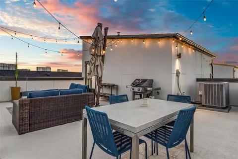 $4,000 | 4805 Manett Street, Unit 101, Dallas, TX 75204