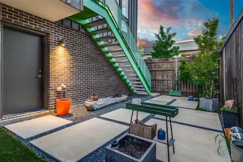 $4,000 | 4805 Manett Street, Unit 101, Dallas, TX 75204