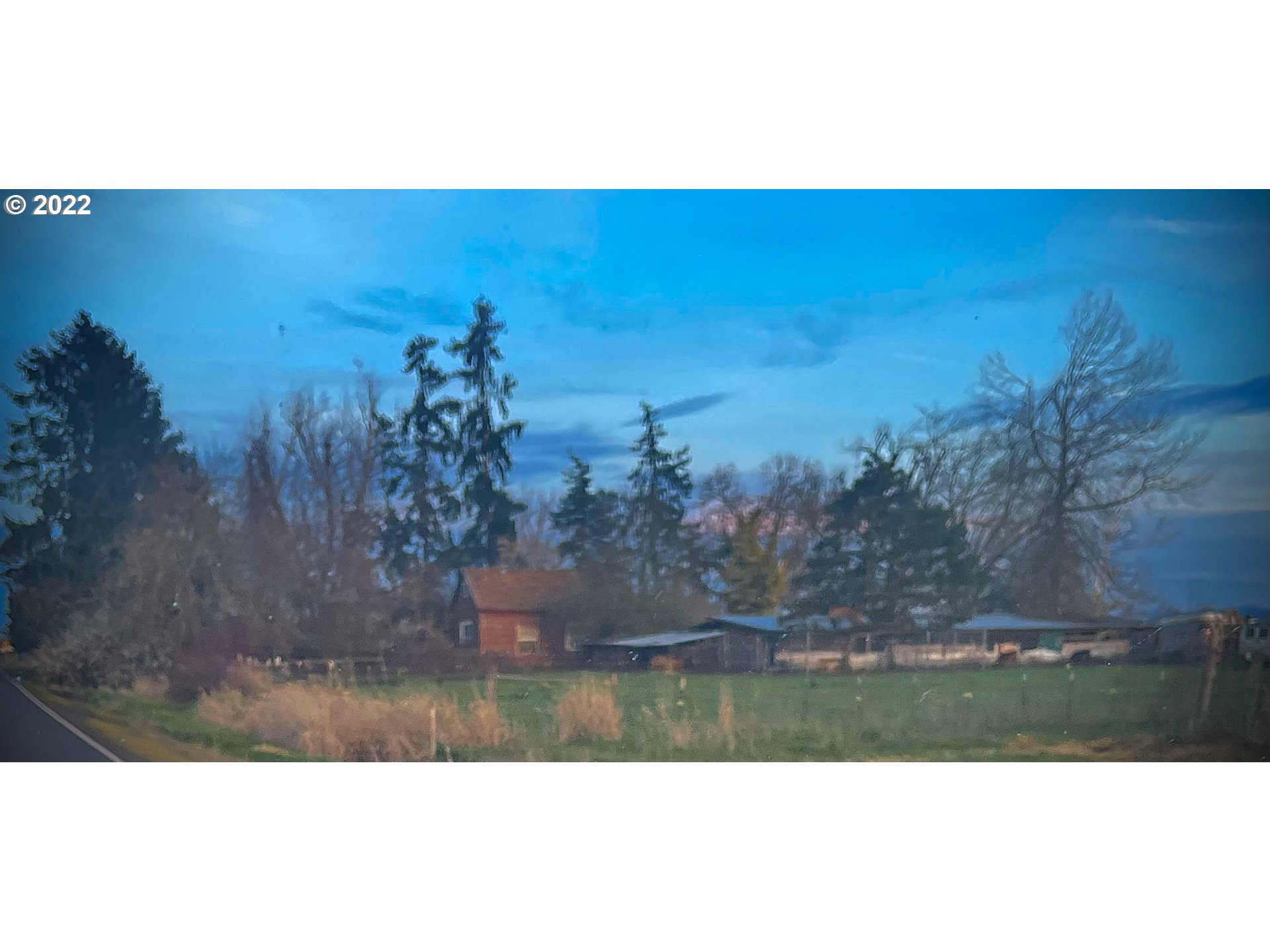 8908 Parr Road Northeast Gervais, OR 97026 - Photo 1 of 17 a view of a yard with an outdoor space