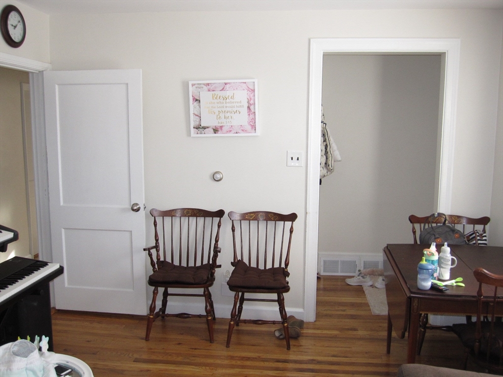 17 Anzio Road Framingham, MA 01702 - Photo 9 of 17 Gallery Image 9