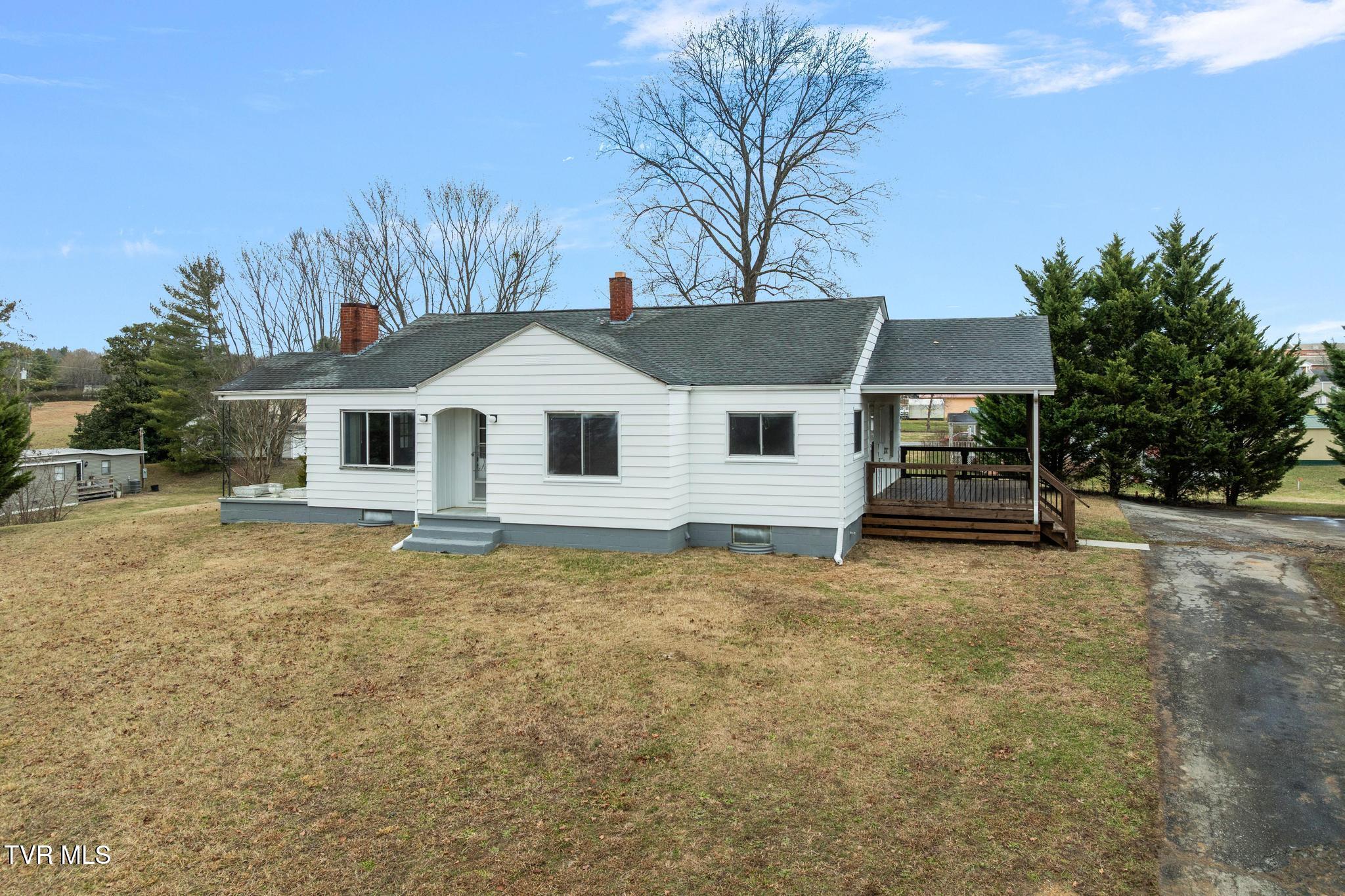 144 Allison Road Piney Flats, TN 37686 - Photo 2 of 35 DJI_0112