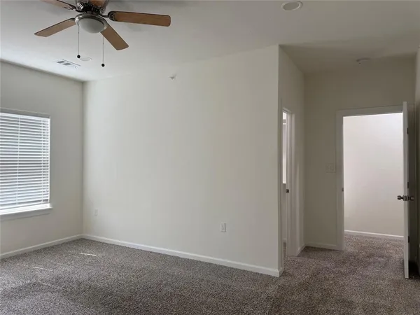 $2,000 | 214 Heritage Court, Seagoville, TX 75159