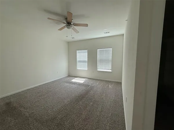 $2,000 | 214 Heritage Court, Seagoville, TX 75159