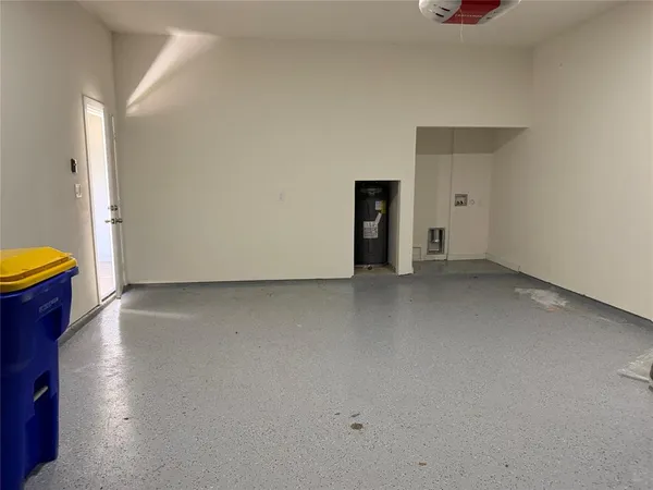$2,000 | 214 Heritage Court, Seagoville, TX 75159