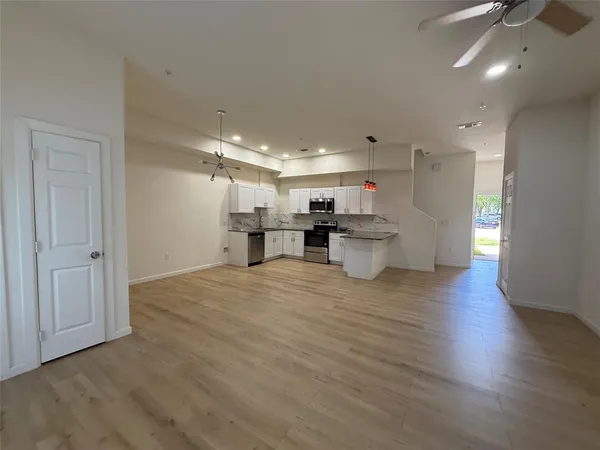 $1,825 | 214 Heritage Court, Seagoville, TX 75159