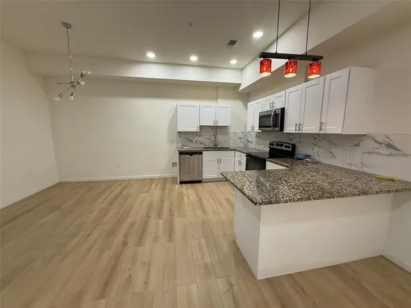 $1,825 | 214 Heritage Court, Seagoville, TX 75159
