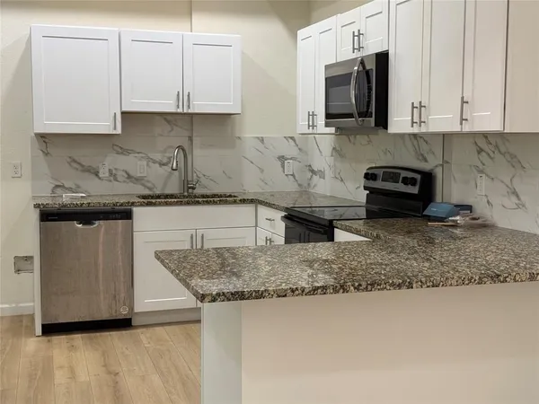 $1,825 | 214 Heritage Court, Seagoville, TX 75159
