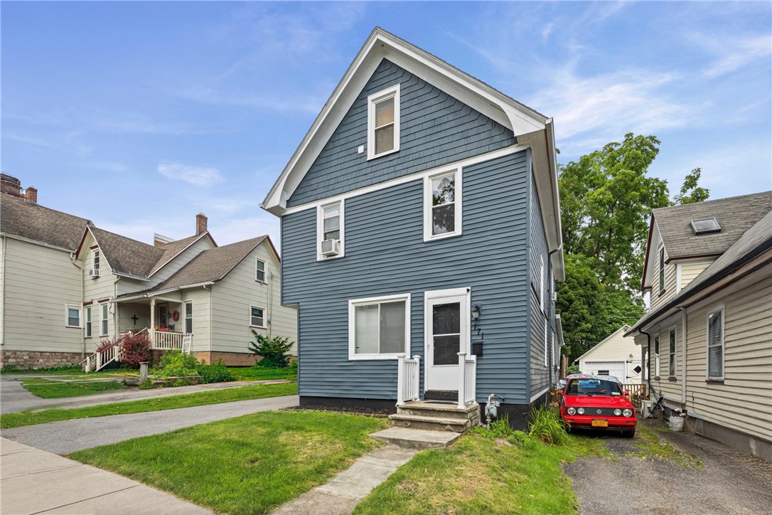 171 Oakland Street Rochester, NY 14620 - Photo 2 of 50