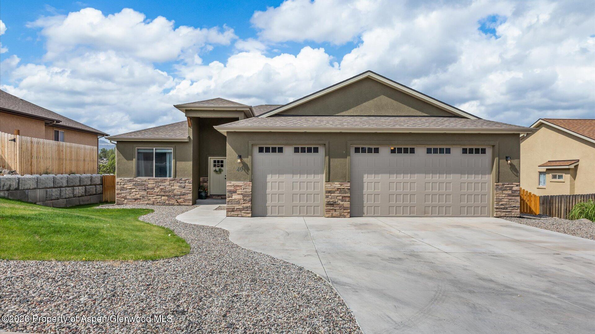 40 Eagle Ridge Drive Parachute, CO 81635 - Photo 1 of 28 01-40 Eagle Ridge Drive-1