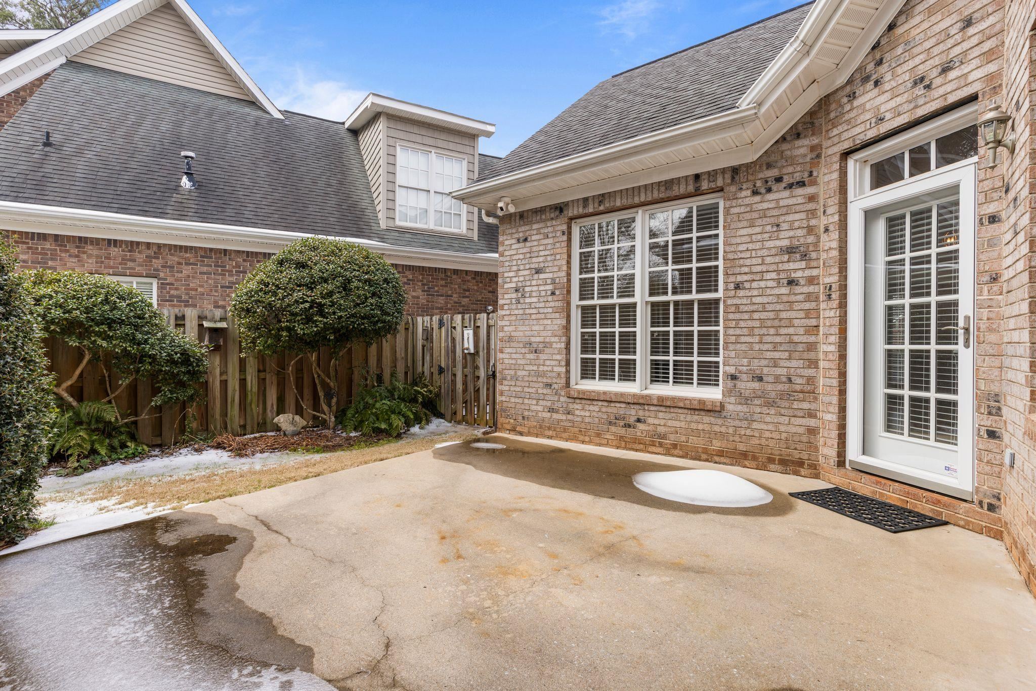 257 Arbours Commons Court Spartanburg, SC 29307 - Photo 4 of 44