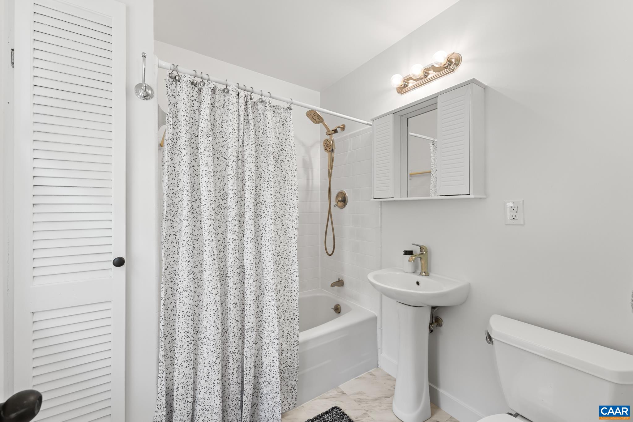 327 Brentwood Road Charlottesville, VA 22901 - Photo 21 of 44