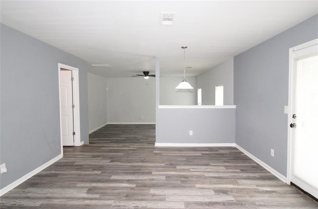 6263 Shell Drive Southwest Atlanta, GA 30331 - Photo 12 of 40 Gallery Image 12