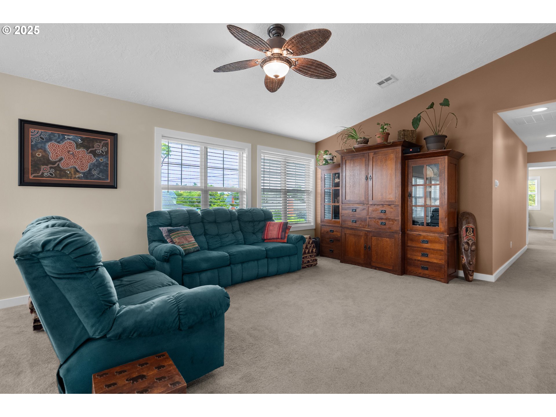 1164 Beach Drive Seaside, OR 97138 - Photo 23 of 48 Family Room