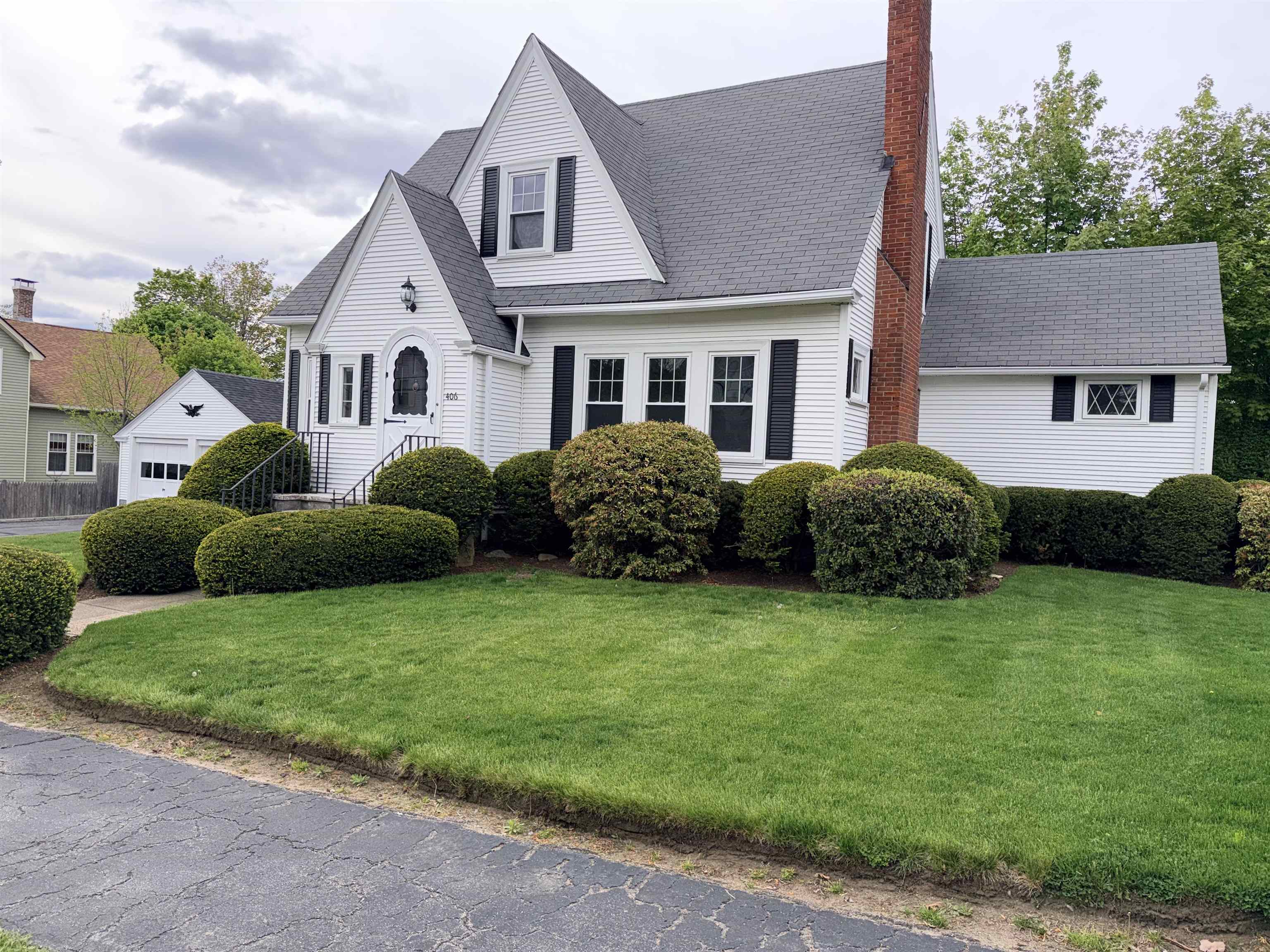 406 East High Street Manchester, NH 03104 - Photo 3 of 49