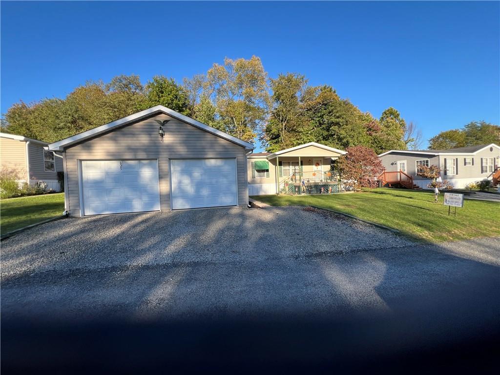 625 Deana Way Rochester, PA 15074 - Photo 5 of 5 a view of a house with a yard