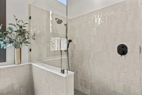 $799,500 | 520 Oxford Street, Unit F, Houston, TX 77007