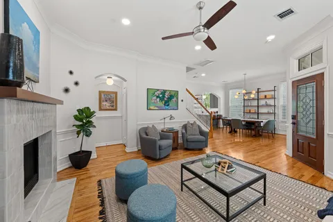 $799,500 | 520 Oxford Street, Unit F, Houston, TX 77007