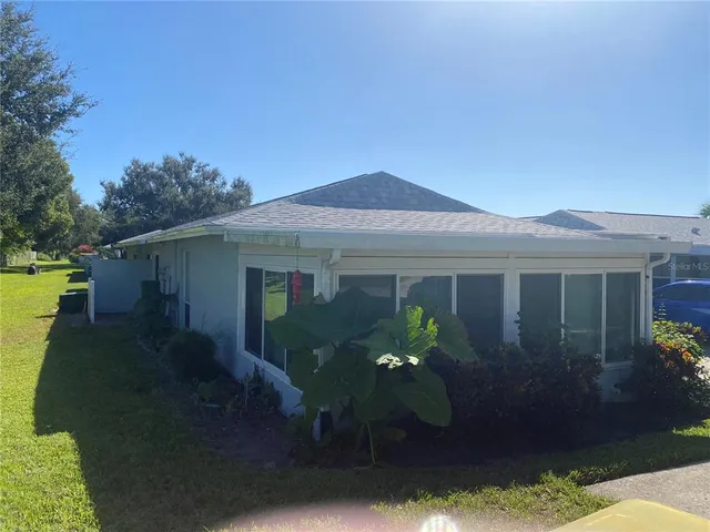 $159,400 | 1609 Whitebridge Drive, Unit C, Palm Harbor, FL 34684
