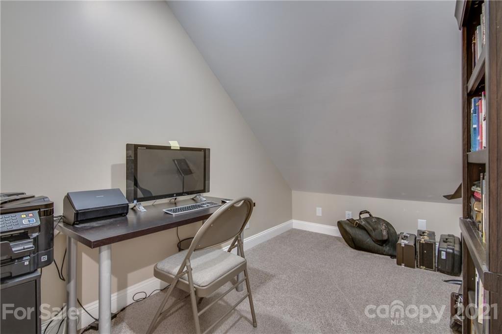 2460 State Rd S-46-883 York, SC 29745 - Photo 36 of 48 a bedroom with a bed and a computer on a desk