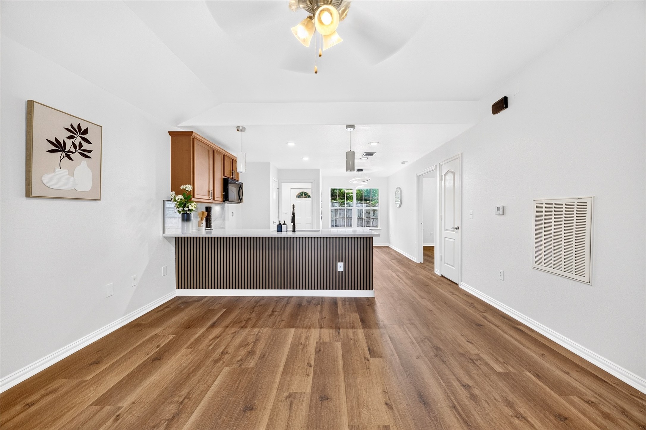 1302 Shearn Street Houston, TX 77007 - Photo 10 of 40