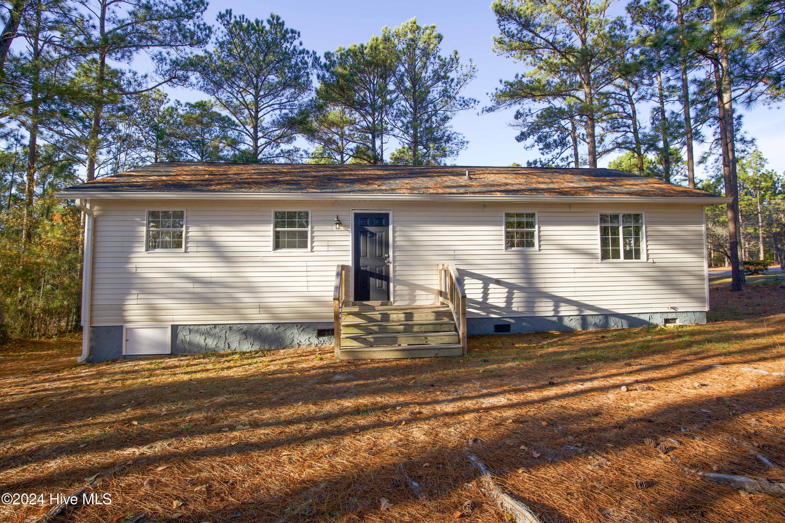 109 Meredith Street Aberdeen, NC 28315 - Photo 37 of 39 109 Meredith St-5
