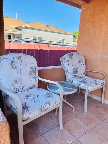 $2,000,000 | 1364 East 61st Street, Los Angeles, CA 90001