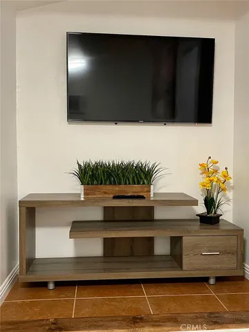 a view of a workspace with furniture