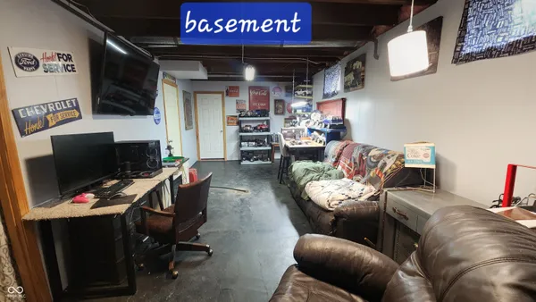 $239,000 | 508 North Mill Street, Veedersburg, IN 47987