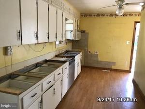 202 Peach Tree Drive Ranson, WV 25438 - Photo 3 of 5 Kitchen
