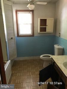 202 Peach Tree Drive Ranson, WV 25438 - Photo 4 of 5 Bath