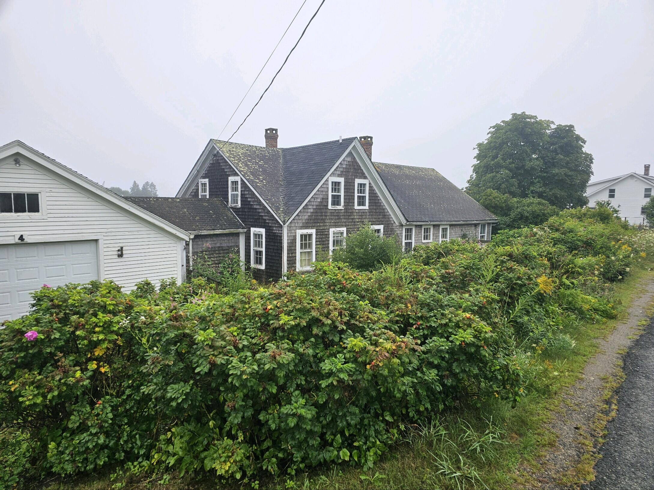 4 Raspberry Lane Tenants Harbor, ME 04860 - Photo 2 of 36 20240809_144614