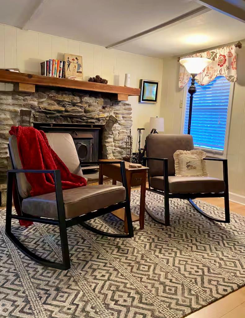 1554 Creek Road Hiawassee, GA 30546 - Photo 2 of 20