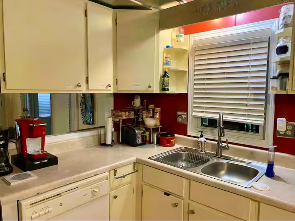 1554 Creek Road Hiawassee, GA 30546 - Photo 5 of 20