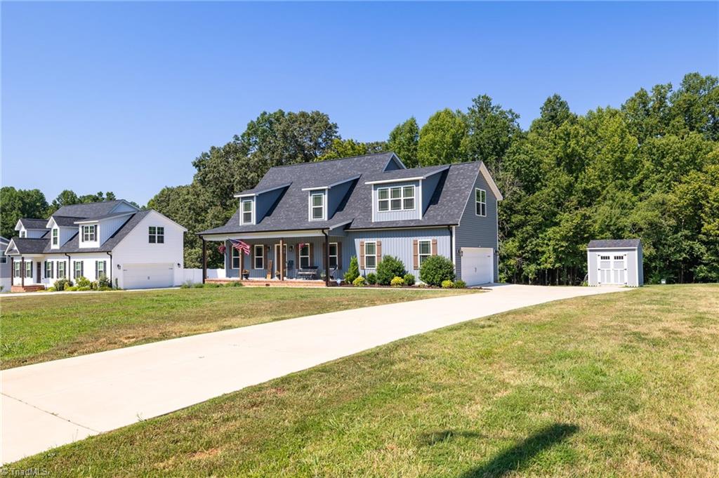 234 Black Farm Road Thomasville, NC 27360 - Photo 2 of 29