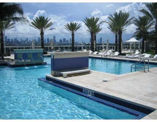 400 Alton Road, Unit 905 Miami Beach, FL 33139 - Photo 27 of 30 a view of outdoor space with palm trees