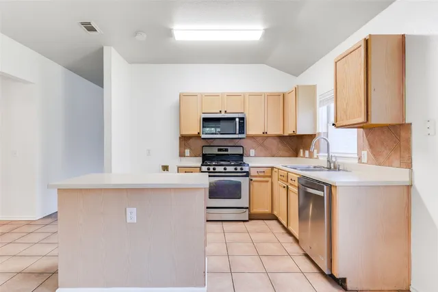 $1,895 | 1421 Nandina Drive, Cedar Park, TX 78613