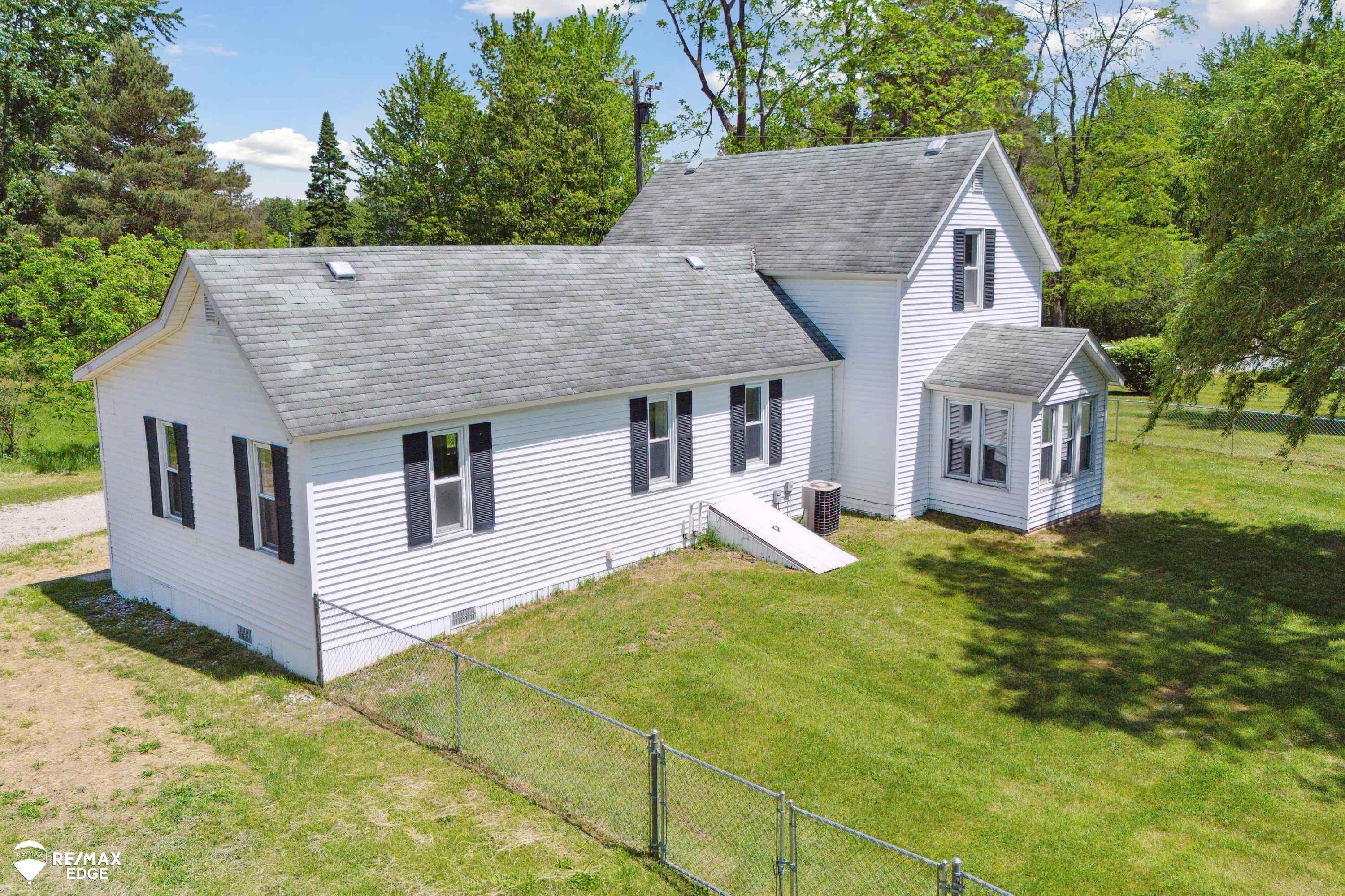 8250 Bell Road Birch Run, MI 48415 - Photo 63 of 86 50139712-f0cf5f0c-f6f8-4ebc-8228-87fc588072f7.JPG