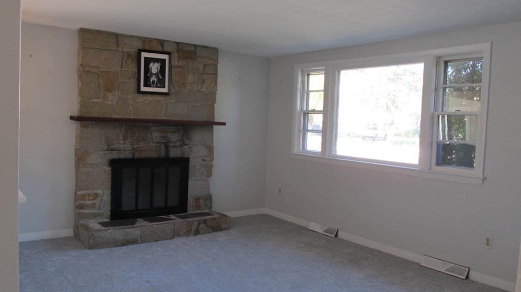 20 Old Bolton Road Hudson, MA 01749 - Photo 3 of 27 Gallery Image 3