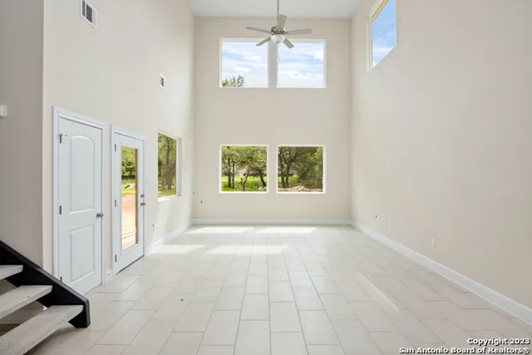 $1,540 | 529 Lone Shadow, Unit A, Spring Branch, TX 78070