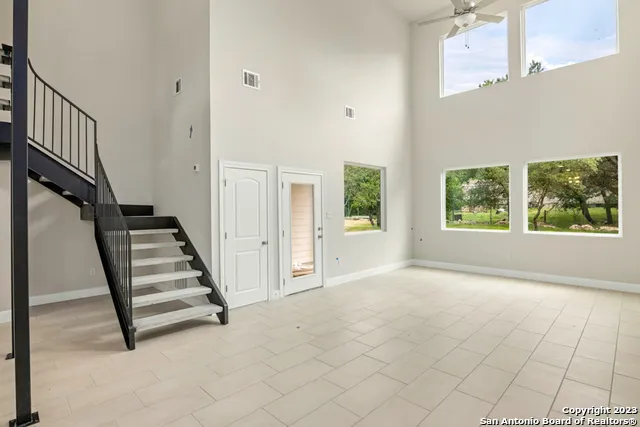 $1,525 | 529 Lone Shadow, Unit A, Spring Branch, TX 78070