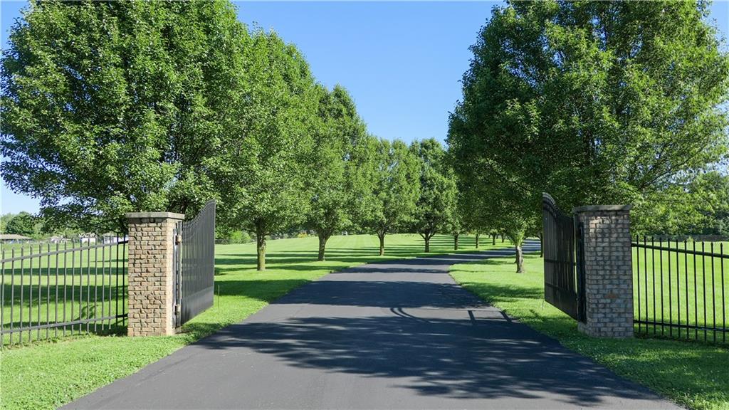 9530 Pentecost Road Indianapolis, IN 46239 - Photo 4 of 60