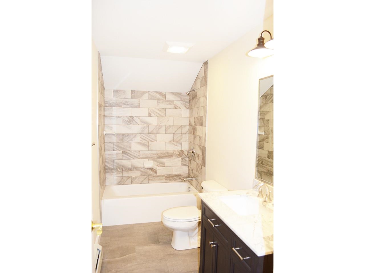 235 North Street Burlington, VT 05401 - Photo 12 of 31