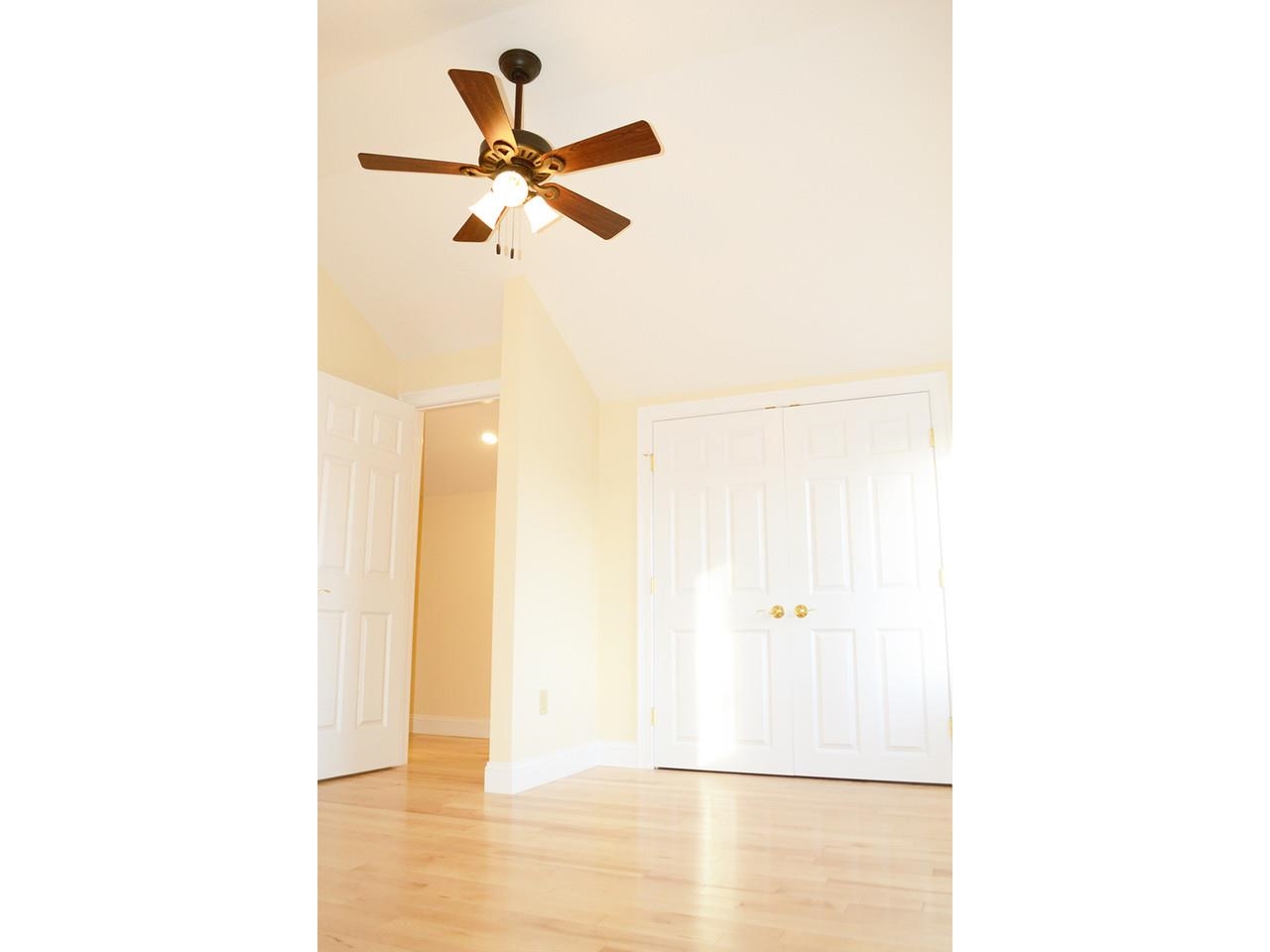 235 North Street Burlington, VT 05401 - Photo 14 of 31