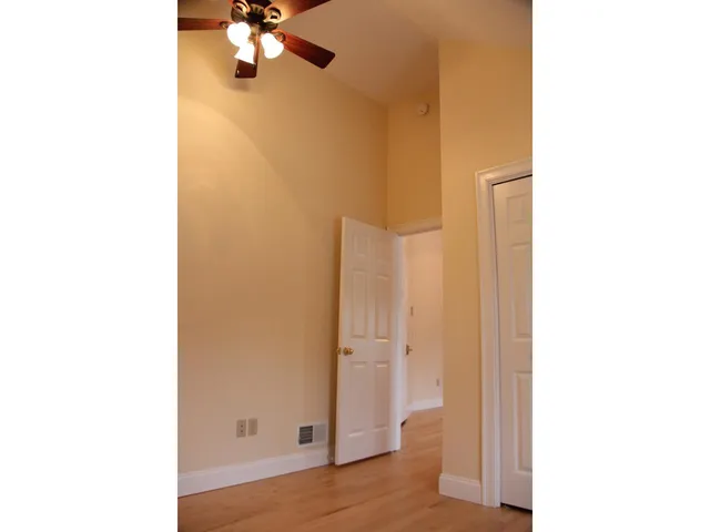 $575,000 | 235 North Street, Burlington, VT 05401