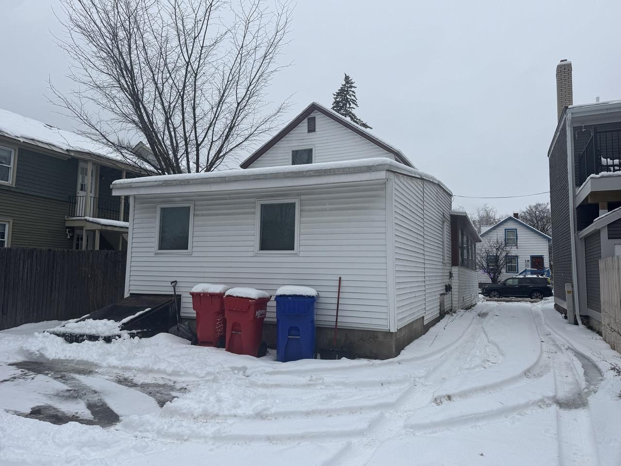 235 North Street Burlington, VT 05401 - Photo 7 of 31