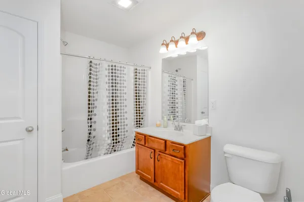 $380,000 | 25 Kasey Pass, Ballston Spa, NY 12020