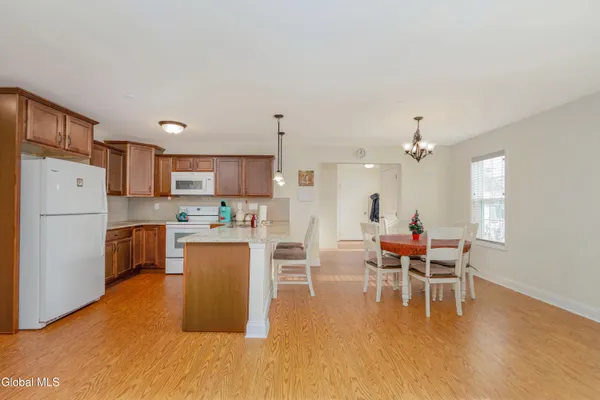 $380,000 | 25 Kasey Pass, Ballston Spa, NY 12020