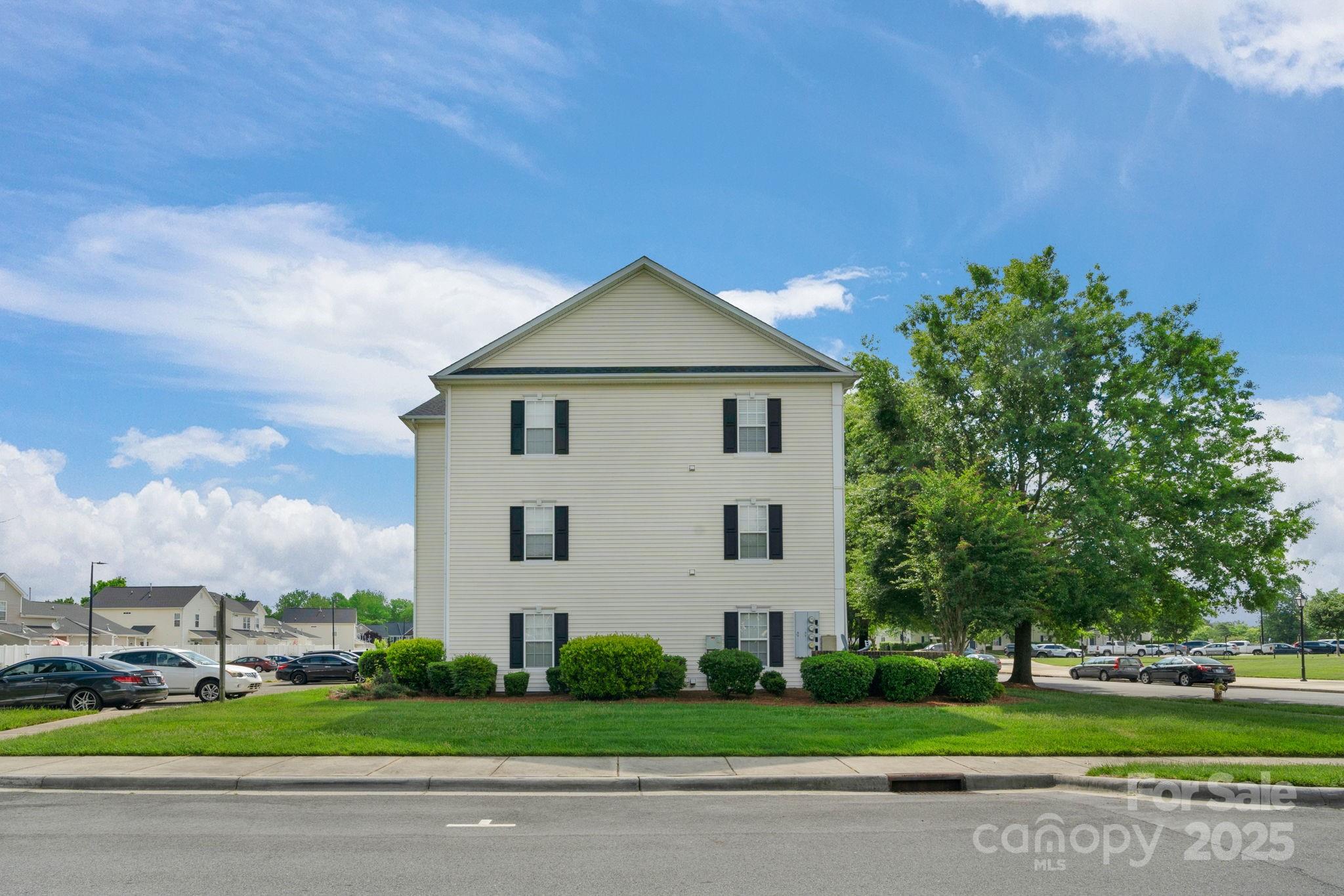 4072 Town Center Road Harrisburg, NC 28075 - Photo 35 of 48 Gallery Image 35
