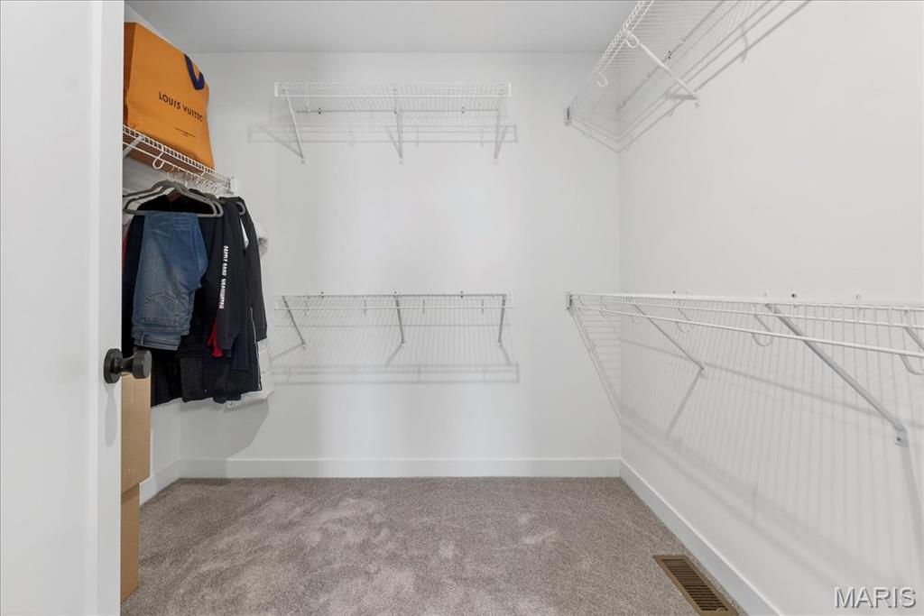 8979 Eager Road Richmond Heights, MO 63144 - Photo 24 of 35