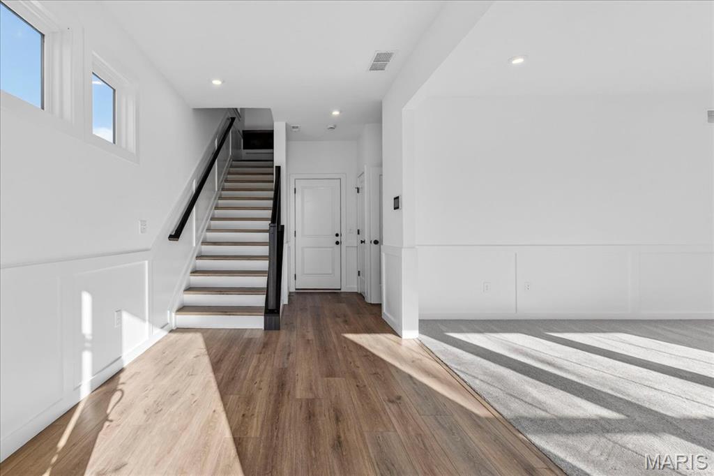 8979 Eager Road Richmond Heights, MO 63144 - Photo 4 of 35